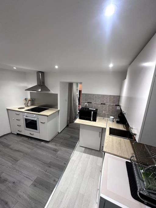 Apartment T4 En Hyper-centre Bourgoin-Jallieu